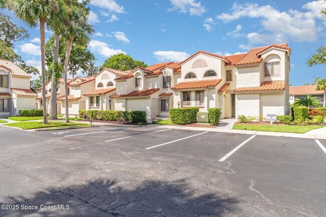 Foto del edificio - 1089 Country Club Dr