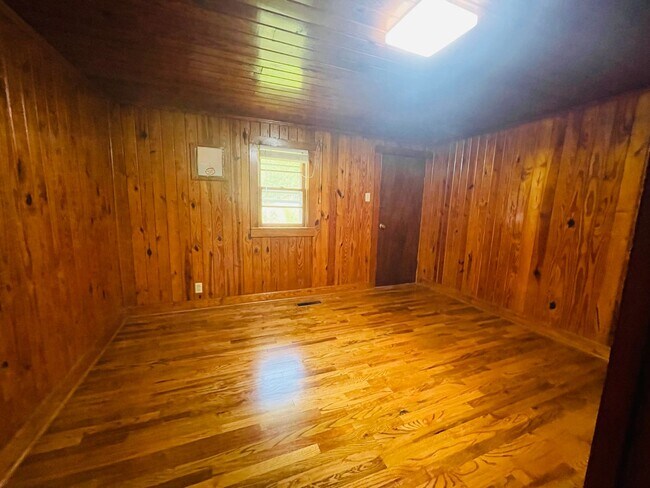 Foto del edificio - 3 BD/1/BA County Ranch Home
