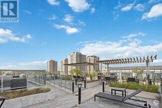 Building Photo - 591-1591 Sheppard Ave E