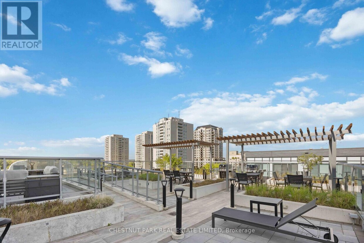 Photo principale - 591-1591 Sheppard Ave E