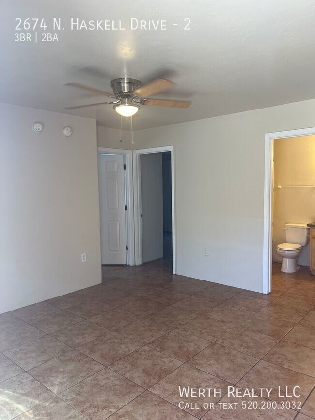 Building Photo - Stand Alone Home NOW AVAILABLE! 3 Bedroom/...