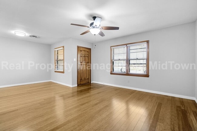 Photo - 1500 Sherman St House