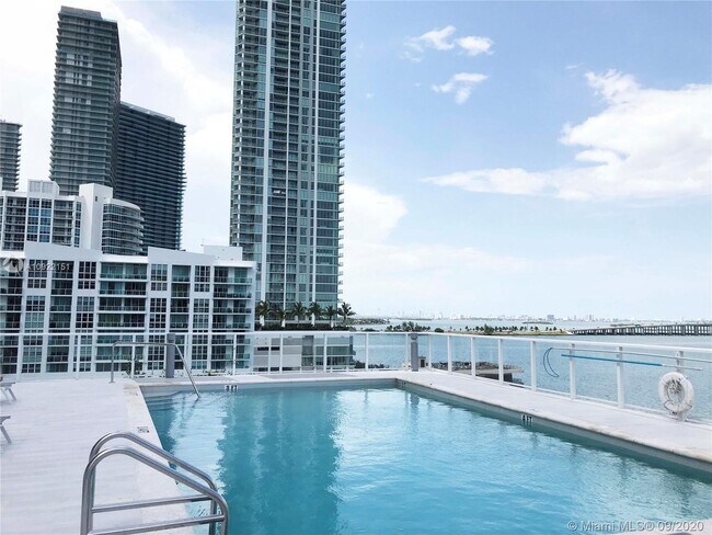 Foto del edificio - 601 NE 27th St 1807 Miami Fl 33137