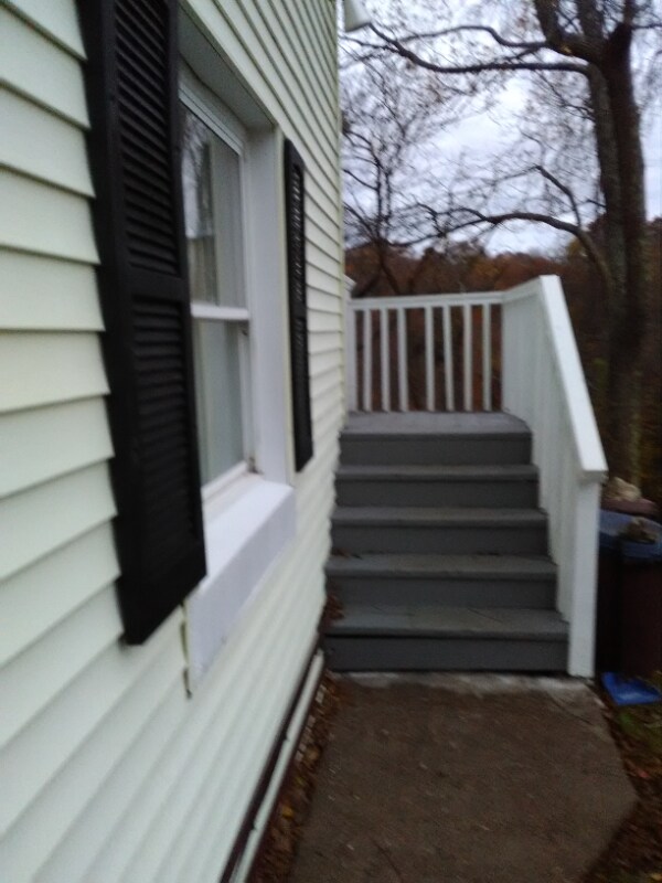 Building Photo - 2114 Oakridge Dr