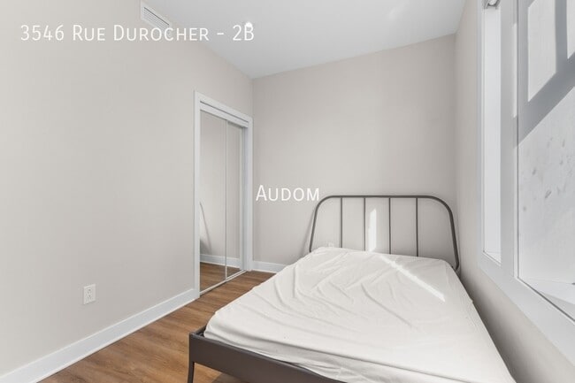 Building Photo - 3546 Rue Durocher