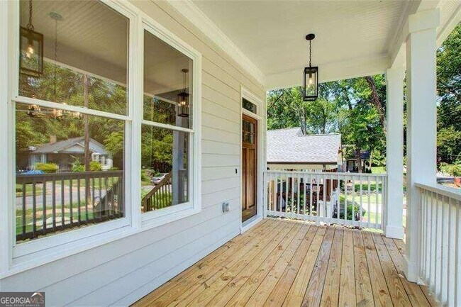 Building Photo - 1240 Oakland Terrace SW