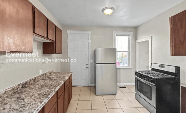 Foto del edificio - 100 N Central Ave