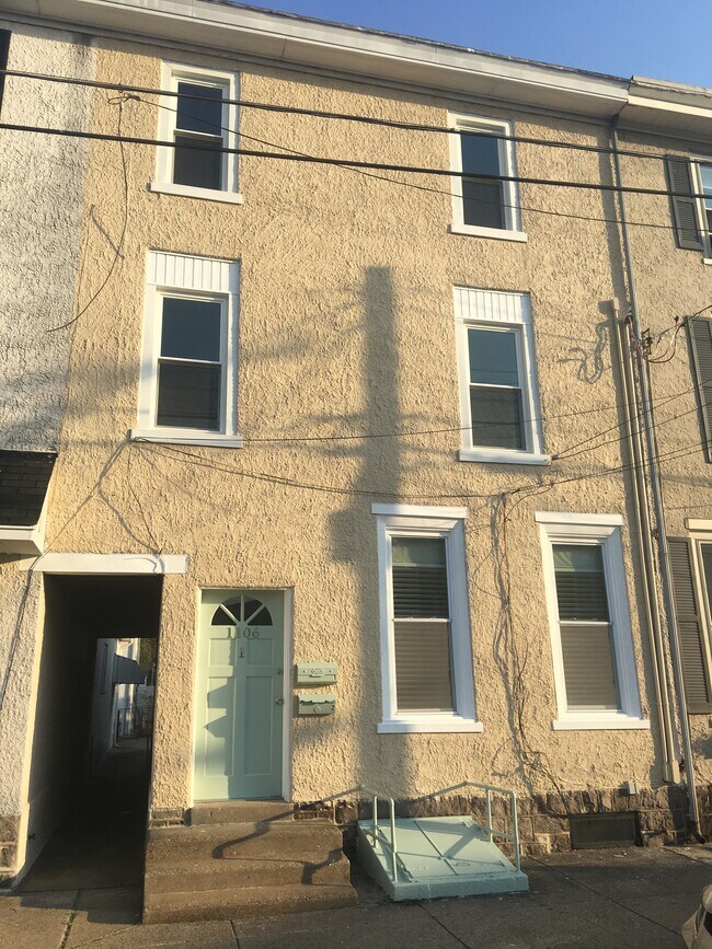 1106 Wood St Unit 2 Downstairs, Bristol, PA 19007 1106 Wood St