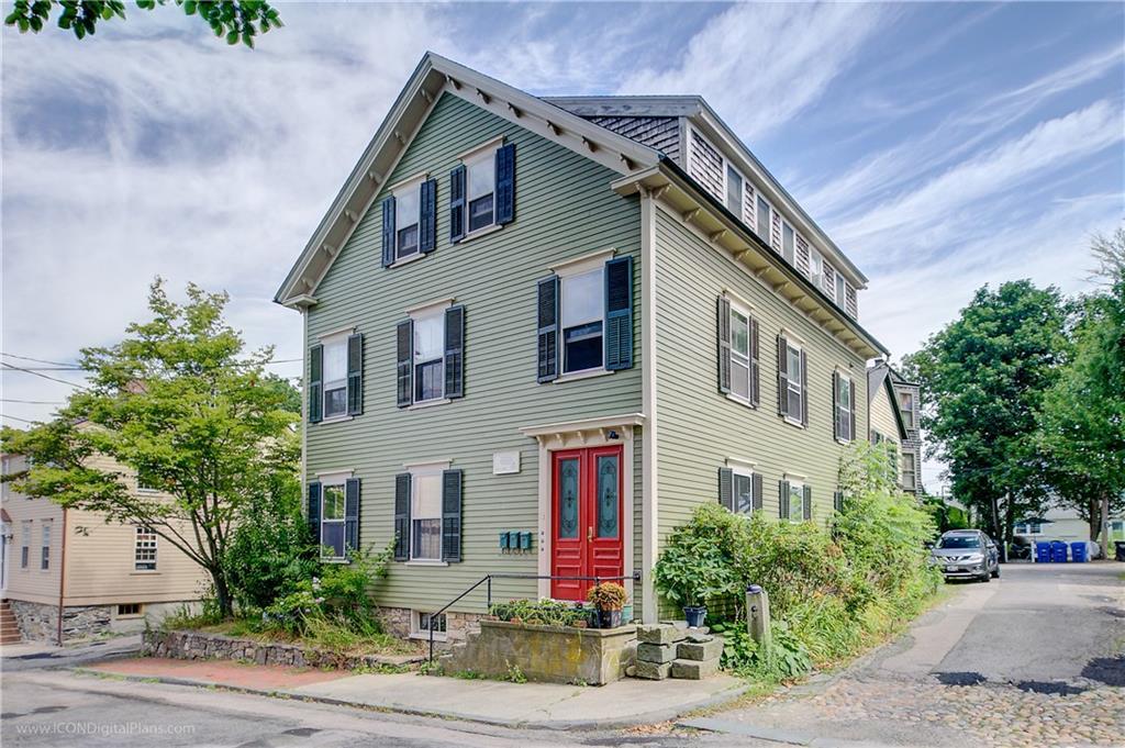 18 Barney St, Newport, RI 02840 Room for Rent in Newport, RI
