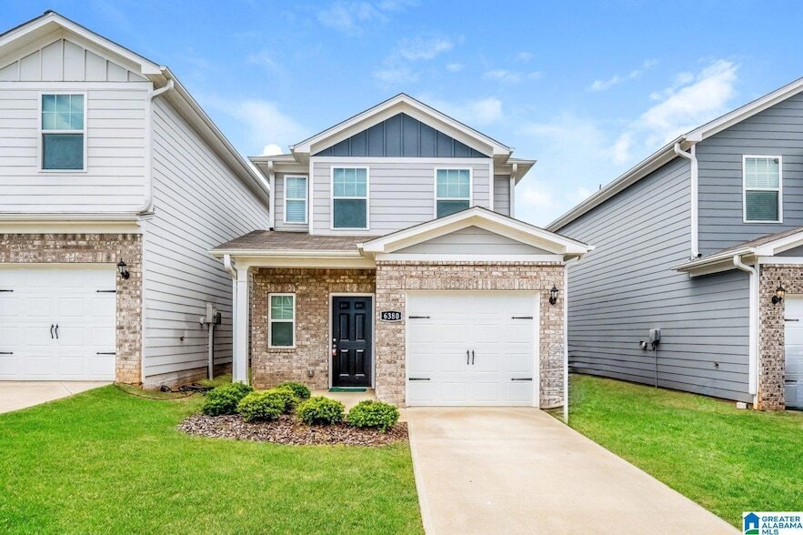 Foto principal - 6380 Rainbow Row