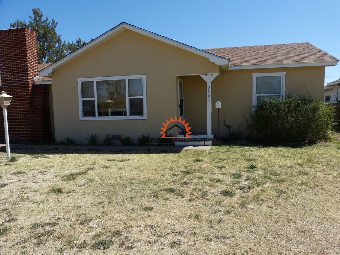 Primary Photo - Cute 2 bedroom 1 bath home.