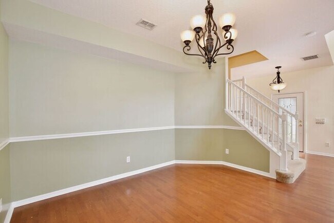 Foto del edificio - Luxury 3BR/3BA Townhome with 2-Car Garage in Gated Greystone – Sanford