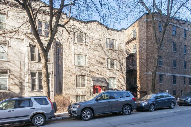 Photo du bâtiment - 2060 Rue du Fort