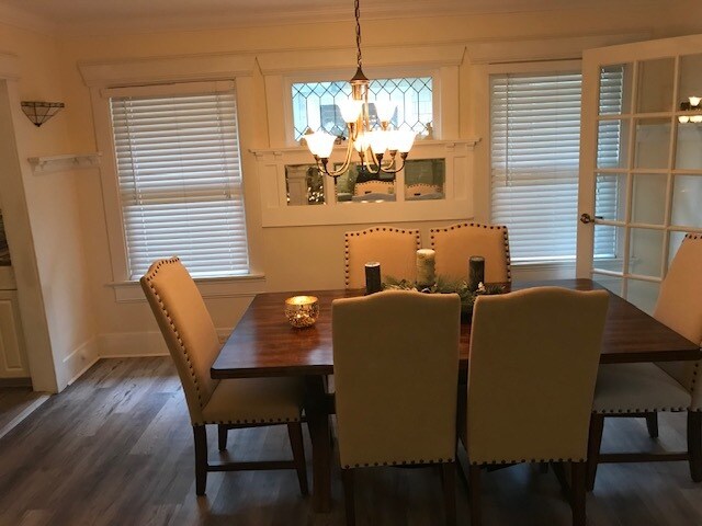 Dining Room - 707 S Bungalow Ter