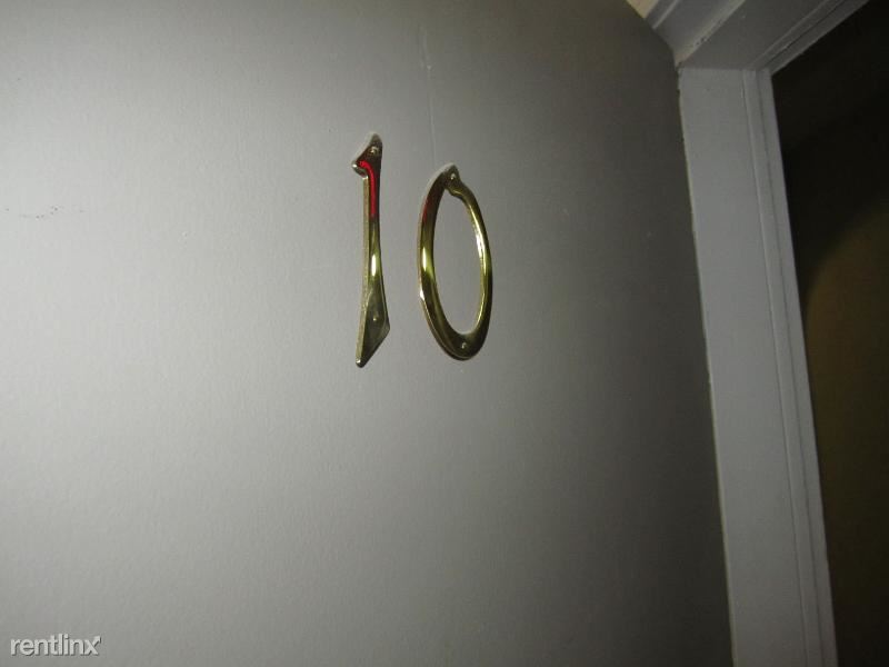 Primary Photo - 52 Westland Ave