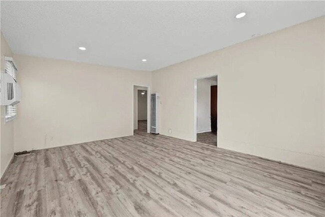 Building Photo - 1422 Phillippi St