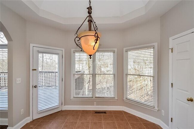 Building Photo - 3315 Vernon Ridge