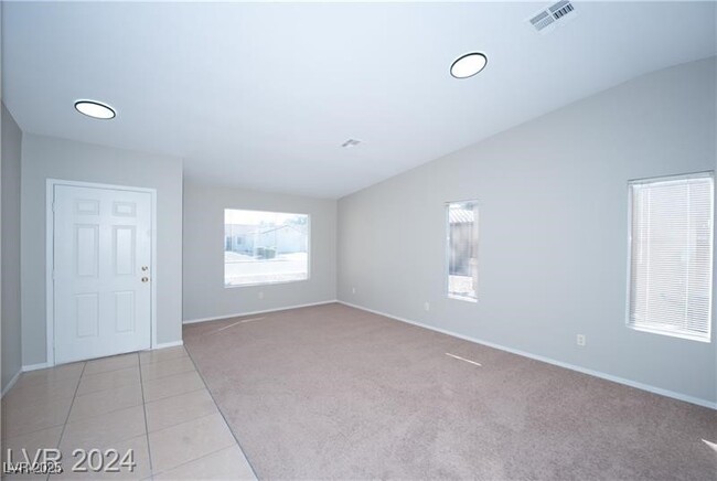 Building Photo - 3106 Flower Garden Ct