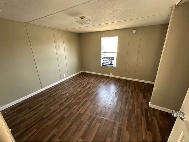 Foto del edificio - 309 Reid Ct