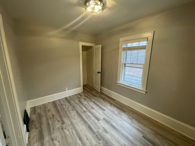 Foto del edificio - 1440 N 28th St