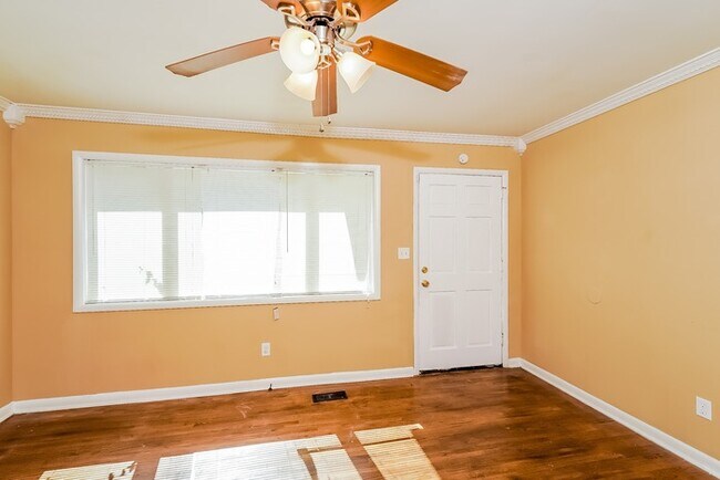 Foto del edificio - Beautiful 3 Bedroom Home