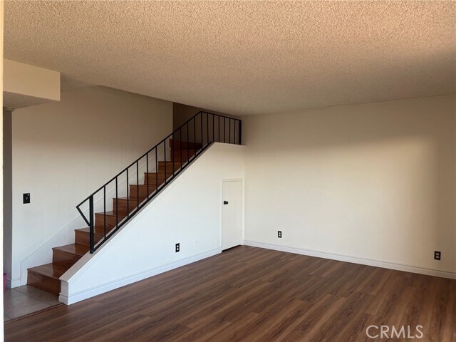 Foto del edificio - 238 Hillcrest Dr