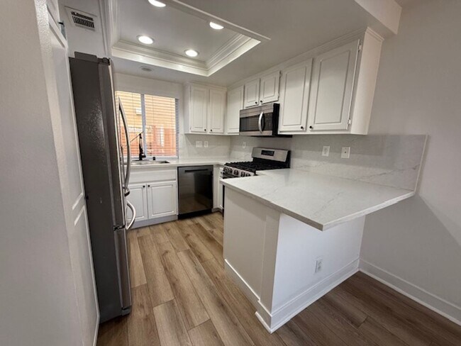 Foto del edificio - Dual Master Suites Condo in Foothill Ranch