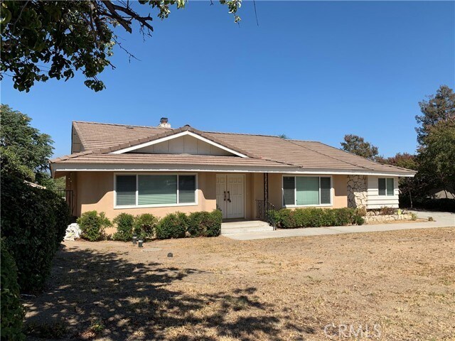 Building Photo - 12945 Hillcrest Dr