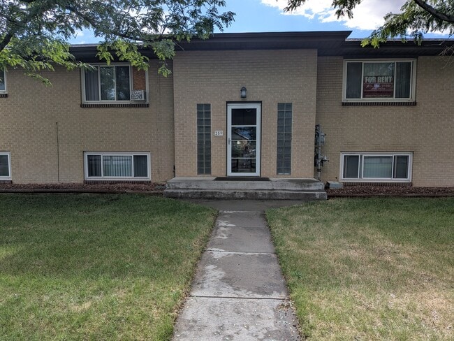 Building Photo - 259 S 10th Ave