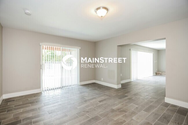 Building Photo - 4 Bedroom Pet-Friendly Home in Coral Springs, FL with Main Street Renewal
