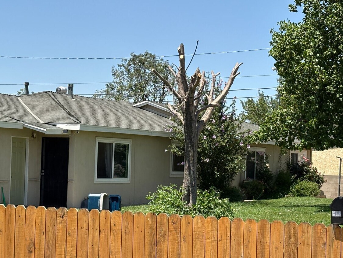 Foto del edificio - 2 Bedroom - Downtown Tehachapi