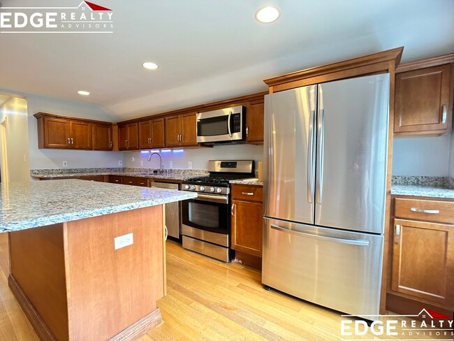 Photo - 171A Lexington St Apartment