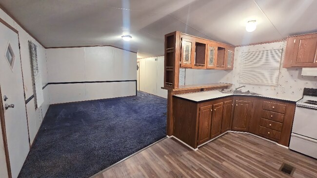 Building Photo - 777 E Yerby St