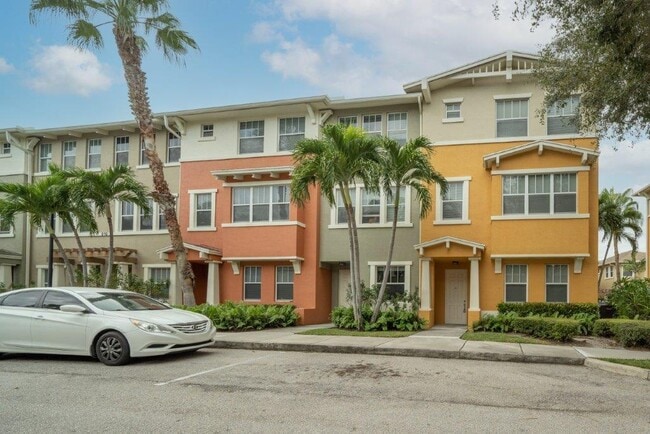 Building Photo - 810 Marina Del Ray Ln
