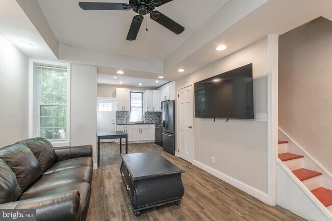 Foto del edificio - 1523 N Hollywood St