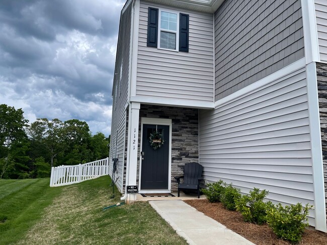 Building Photo - New Construction 4BR 2.5BA | The Falls at ...