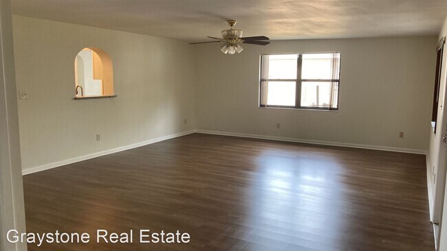 Foto del edificio - 3 br, 2 bath House - 5532 Pine Circle NE