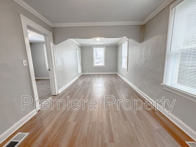 Foto del edificio - 1537 S Willow Ave