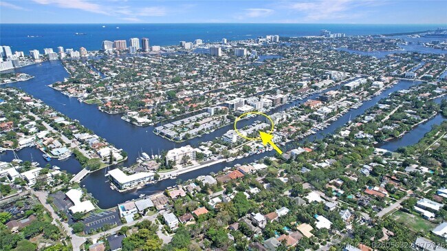 Foto del edificio - 424 Hendricks Isle