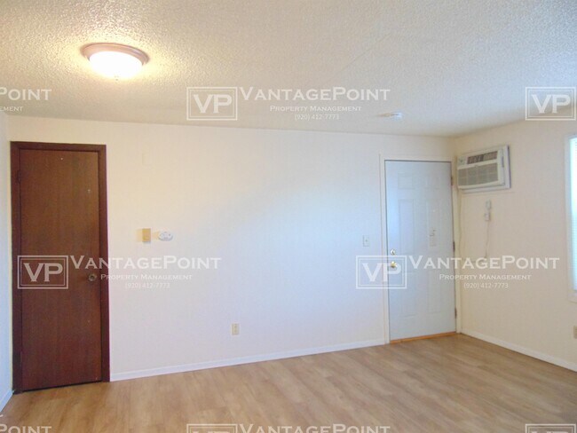 Building Photo - 2241 Imperial Ln