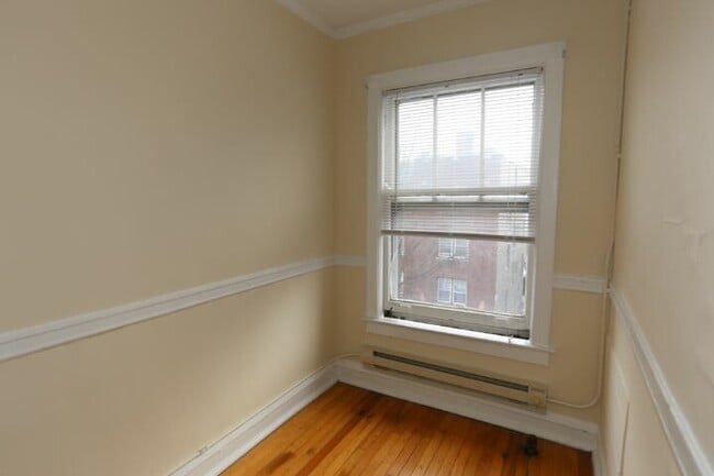 Building Photo - 2906 N Mildred Ave