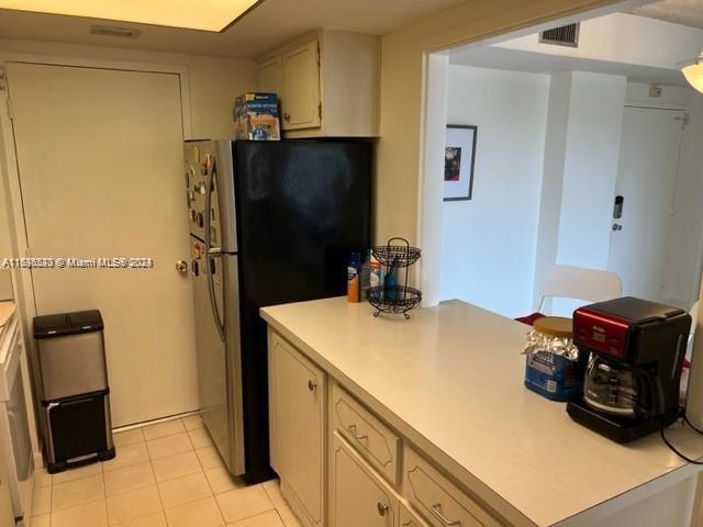 Foto del edificio - 1700 NE 105th St