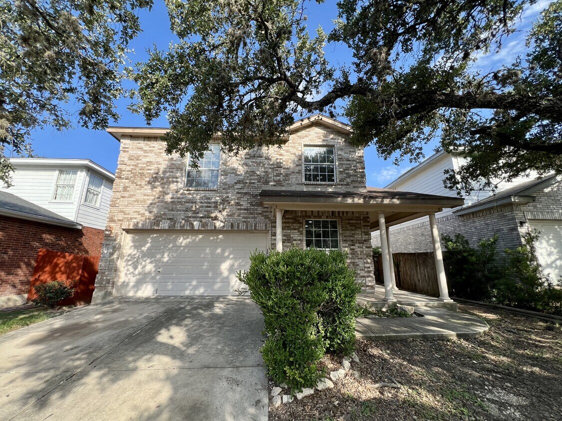 Foto principal - 2546 Sequoia Height St