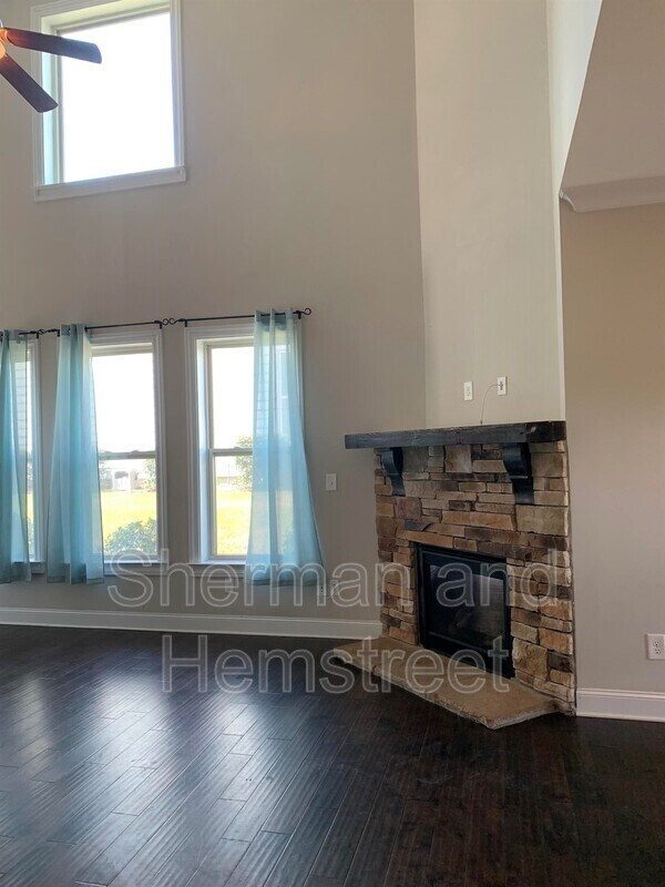 Building Photo - 5608 Sunbury Loop