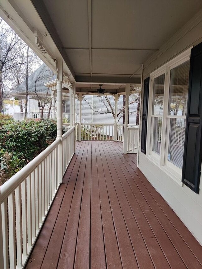 Building Photo - 349 Victorian Cir
