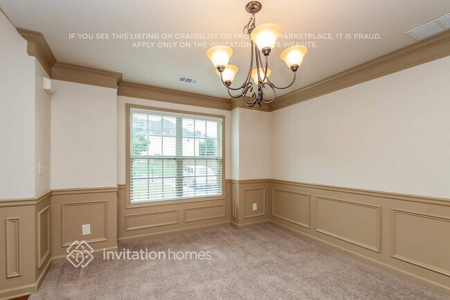 Foto del edificio - 3690 Falling Leaf Ln