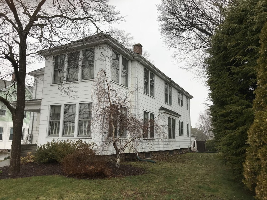 28 Jennings Rd, Bristol, CT 06010 Apartments in Bristol, CT