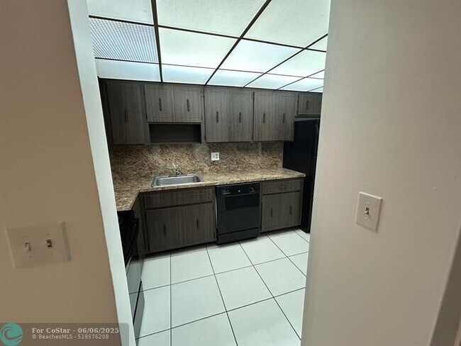 Foto del edificio - 6033 SW 35th St