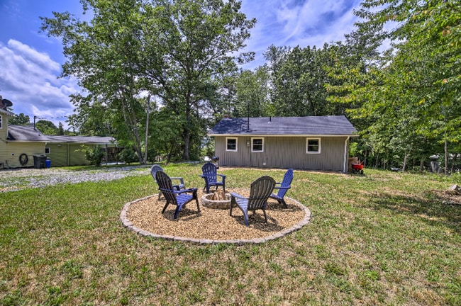 Building Photo - 7067 Waterview Ln