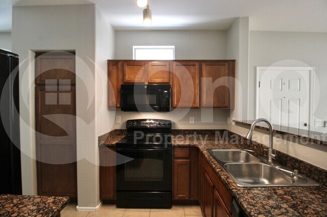 Foto del edificio - 2725 E Mine Creek Rd